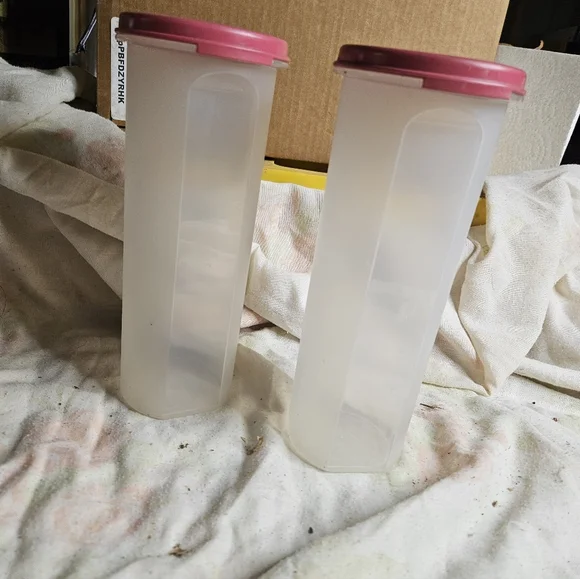 Tupperware - Picture 8 of 8